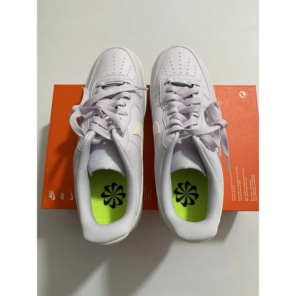 New Women’s Size 10 -Nike Air Force 1 '07 SE Next Nature Barely Grape DV3808 500 - Picture 7 of 10